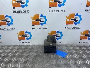 Gebrauchte ABS Pumpe Renault Kadjar (RFEH) 1.2 Energy TCE 130 Preis auf Anfrage angeboten von Autodemontage Rijnmond BV