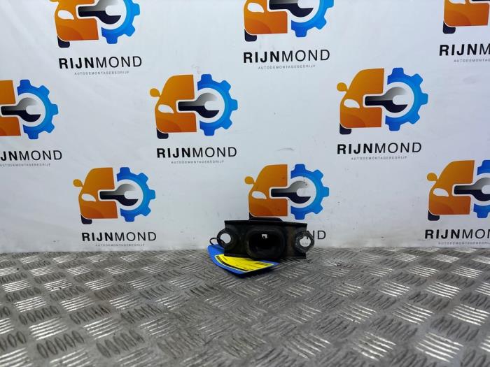 Usagé Support moteur Renault Kadjar (RFEH) 1.2 Energy TCE 130 Prix sur demande proposé par Autodemontage Rijnmond BV