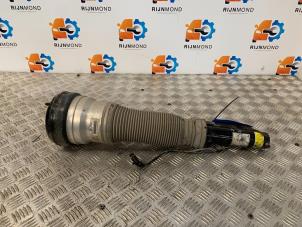 Used Front shock absorber, right Mercedes S (W220) 3.2 S-320 CDI Price on request offered by Autodemontage Rijnmond BV