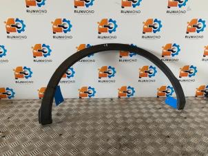 Used Rear wheel arch strip Mercedes E (W211) 2.2 E-220 CDI 16V Price on request offered by Autodemontage Rijnmond BV