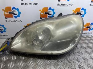 Used Headlight, left Mercedes S (W220) 3.2 S-320 CDI Price on request offered by Autodemontage Rijnmond BV