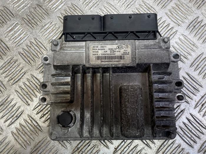 Ignition lock + computer from a Kia Rio III (UB) 1.1 CRDi VGT 12V 2012
