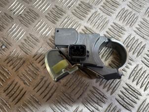Ignition lock + computer from a Kia Rio III (UB) 1.1 CRDi VGT 12V 2012
