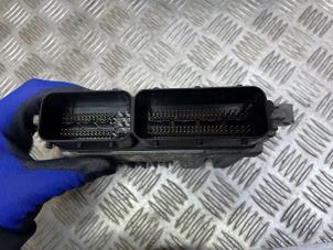 Ignition lock + computer from a Kia Rio III (UB) 1.1 CRDi VGT 12V 2012