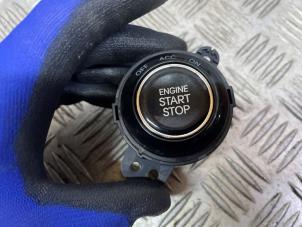 Ignition lock + computer from a Kia Rio III (UB) 1.1 CRDi VGT 12V 2012