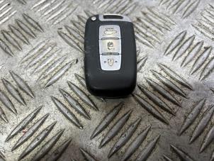 Ignition lock + computer from a Kia Rio III (UB) 1.1 CRDi VGT 12V 2012