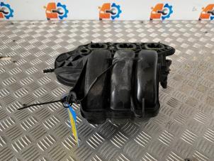 Used Intake manifold Volkswagen Polo V (6R) 1.0 12V BlueMotion Technology Price on request offered by Autodemontage Rijnmond BV