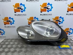 Used Headlight, right Smart Forfour (454) 1.1 12V Price on request offered by Autodemontage Rijnmond BV