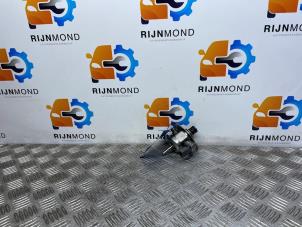 Used High pressure pump BMW 1 serie (F20) 114i 1.6 16V Price on request offered by Autodemontage Rijnmond BV
