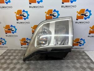 Używane Reflektor prawy Ford Transit Tourneo 2.2 TDCi 16V Euro 5 Cena na żądanie oferowane przez Autodemontage Rijnmond BV