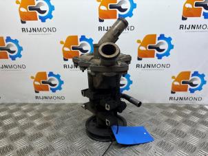 Used Power steering pump Ford Transit Tourneo 2.2 TDCi 16V Euro 5 Price on request offered by Autodemontage Rijnmond BV