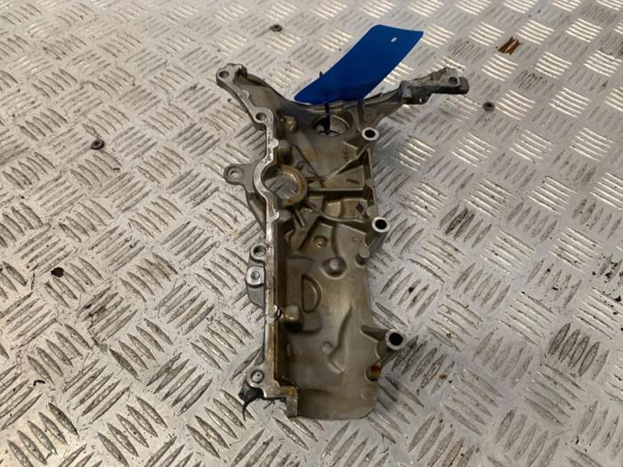 Ventildeckel van een Nissan Qashqai (J11) 1.3 DIG-T 140 16V 2020