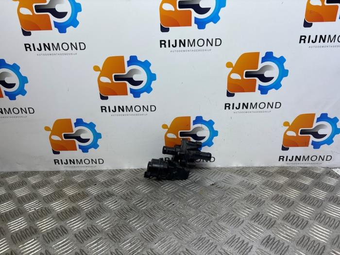 Usagé Pompe à eau Nissan Qashqai (J11) 1.3 DIG-T 140 16V Prix sur demande proposé par Autodemontage Rijnmond BV