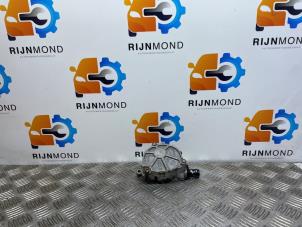 Used Vacuum pump (petrol) Nissan Qashqai (J11) 1.3 DIG-T 140 16V Price on request offered by Autodemontage Rijnmond BV