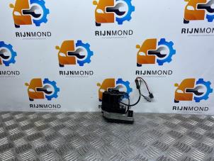 Used Reversing camera Volkswagen Golf VII (AUA) 1.6 TDI BlueMotion 16V Price on request offered by Autodemontage Rijnmond BV