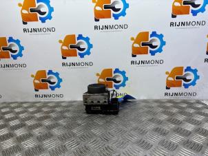 Gebrauchte ABS Pumpe Hyundai i20 1.6 CRDi 16V VGT Preis auf Anfrage angeboten von Autodemontage Rijnmond BV