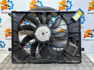 Used Cooling fans Mercedes S (W220) 4.0 S-400 CDI V8 32V Price on request offered by Autodemontage Rijnmond BV