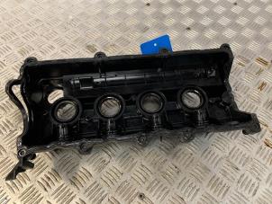 Ventildeckel van een Opel Zafira (M75) 1.7 CDTi 16V 2012