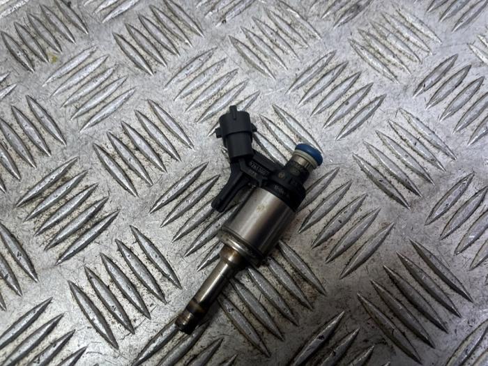 Injector (petrol injection) from a Peugeot 208 I (CA/CC/CK/CL) 1.6 16V GTI 2015