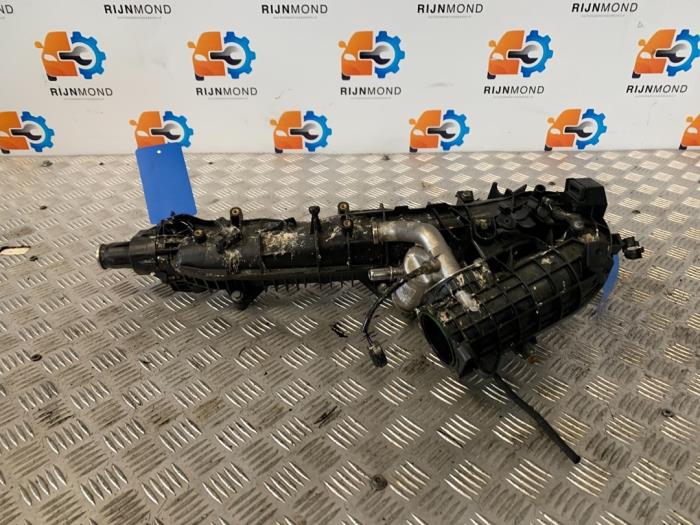 Begagnade Insugsrör BMW X5 (E70) xDrive 40d 3.0 24V Pris på förfrågan erbjuds av Autodemontage Rijnmond BV
