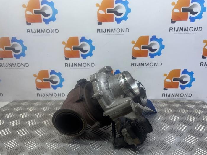 Używane Turbo BMW 5 serie (F10) 530d 24V Cena € 302,50 Z VAT oferowane przez Autodemontage Rijnmond BV