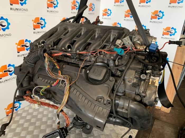 Engine BMW 5 serie 530d 24V - 31215 306D2