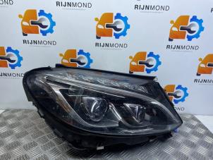 Used Headlight, right Mercedes C Estate AMG (S205) C-63 S,Edition 1 AMG 4.0 V8 Biturbo Price on request offered by Autodemontage Rijnmond BV