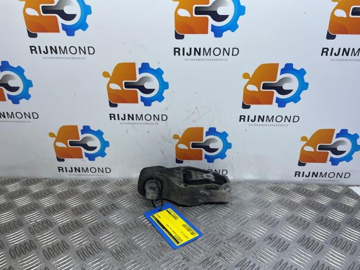 Used Engine mount Mercedes B (W246/W242) 1.5 B-180 CDI,d 16V Price € 30,25 Inclusive VAT offered by Autodemontage Rijnmond BV