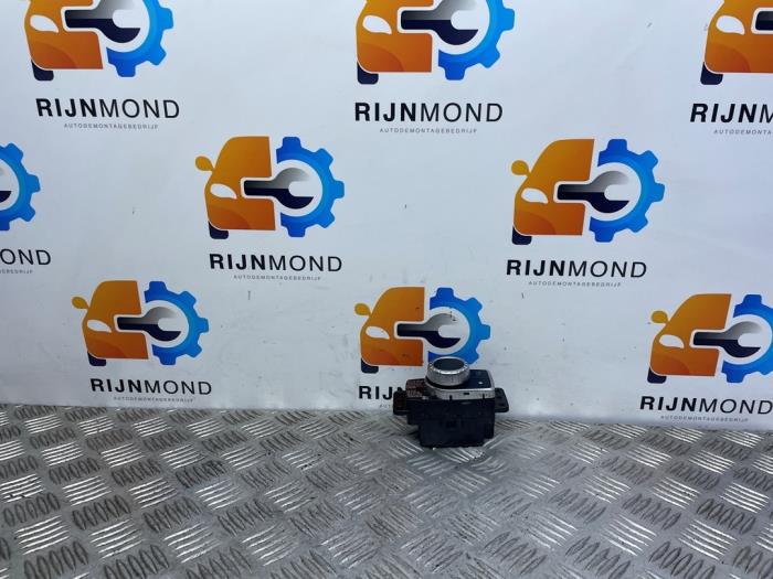 Usados Interruptor MMI Mercedes B (W246/W242) 1.5 B-180 CDI,d 16V Precio € 60,50 IVA incluido ofrecido por Autodemontage Rijnmond BV