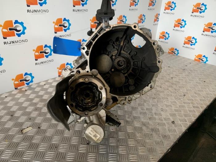 Gebrauchte Getriebe Volkswagen Golf VII (AUA) 2.0 GTI 16V Preis € 800,00 Margenregelung angeboten von Autodemontage Rijnmond BV