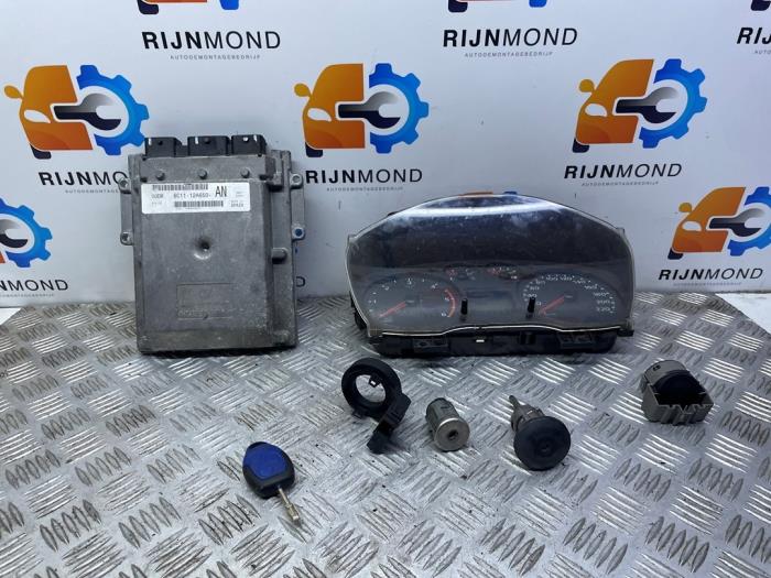 Used Ignition lock + computer Ford Transit 2.2 TDCi 16V Price € 250,00 Margin scheme offered by Autodemontage Rijnmond BV