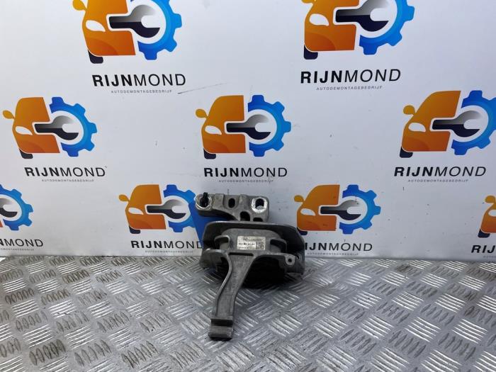 Usagé Support moteur Volkswagen Golf VII (AUA) 2.0 GTI 16V Prix € 50,00 Règlement à la marge proposé par Autodemontage Rijnmond BV
