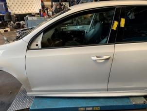 Usagé Portière 4portes avant gauche Volkswagen Golf VI (5K1) 1.4 TSI 122 16V Prix sur demande proposé par Autodemontage Rijnmond BV