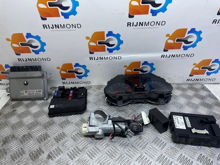Used Ignition lock + computer Nissan Juke (F15) 1.6 16V Price € 250,00 Margin scheme offered by Autodemontage Rijnmond BV