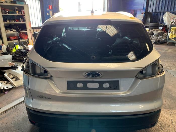 Używane Tylna klapa Ford Focus 3 Wagon 1.5 TDCi Cena € 300,00 Procedura marży oferowane przez Autodemontage Rijnmond BV