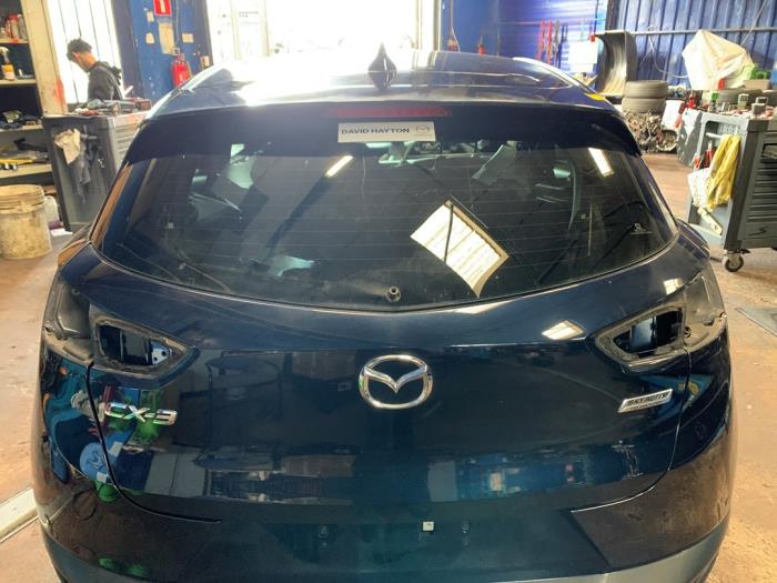 Używane Tylna klapa Mazda CX-3 (DJ/DK) 2.0 SkyActiv-G 120 Cena € 484,00 Z VAT oferowane przez Autodemontage Rijnmond BV