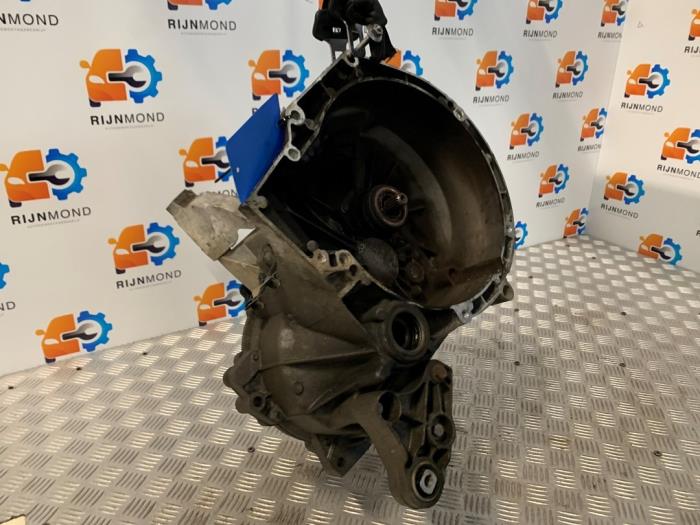 Gebrauchte Getriebe Ford Focus 3 1.0 Ti-VCT EcoBoost 12V 100 Preis € 484,00 Mit Mehrwertsteuer angeboten von Autodemontage Rijnmond BV