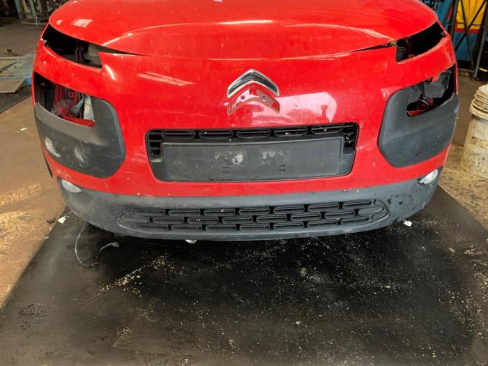 Front bumper Citroen C4 Cactus 1.2 PureTech 110 12V - 00000