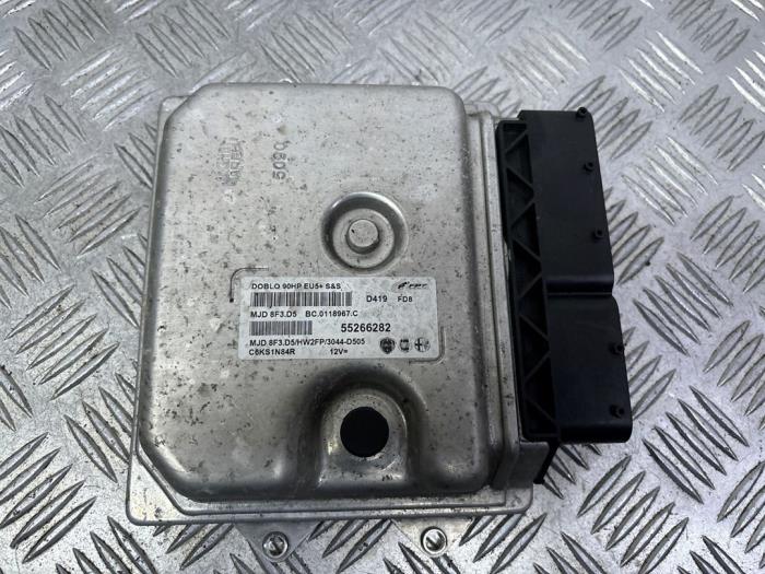 Ignition lock + computer from a Opel Combo 1.3 CDTI 16V ecoFlex 2015
