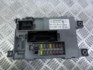 Ignition lock + computer from a Opel Combo 1.3 CDTI 16V ecoFlex 2015