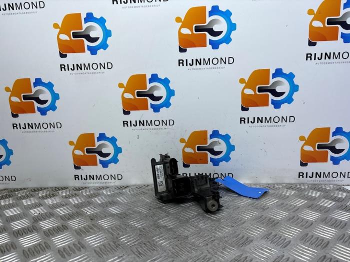Gebrauchte Stromverteiler BMW 1 serie (F20) 118i 1.5 TwinPower 12V Preis € 60,50 Mit Mehrwertsteuer angeboten von Autodemontage Rijnmond BV