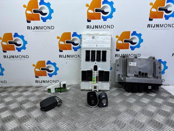 Used Ignition lock + computer BMW 1 serie (F20) 118i 1.5 TwinPower 12V Price € 423,50 Inclusive VAT offered by Autodemontage Rijnmond BV