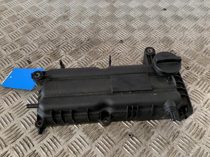 Gebrauchte Ventildeckel Hyundai i10 (F5) 1.1i 12V Preis auf Anfrage angeboten von Autodemontage Rijnmond BV