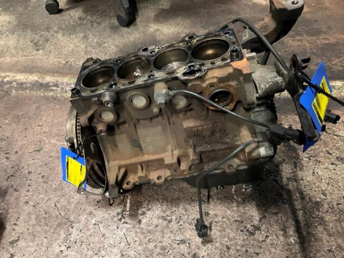Używane Dolny blok silnika Hyundai i10 (F5) 1.1i 12V Cena € 250,00 Procedura marży oferowane przez Autodemontage Rijnmond BV