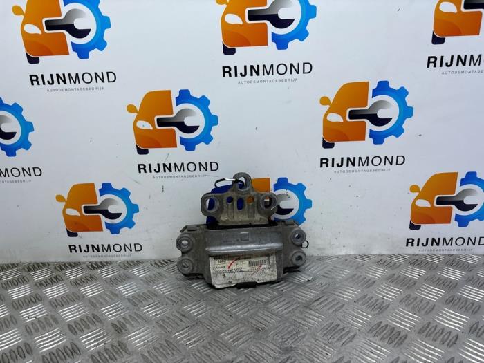 Used Engine mount Volkswagen Scirocco (137/13AD) 2.0 TSI 16V Price on request offered by Autodemontage Rijnmond BV