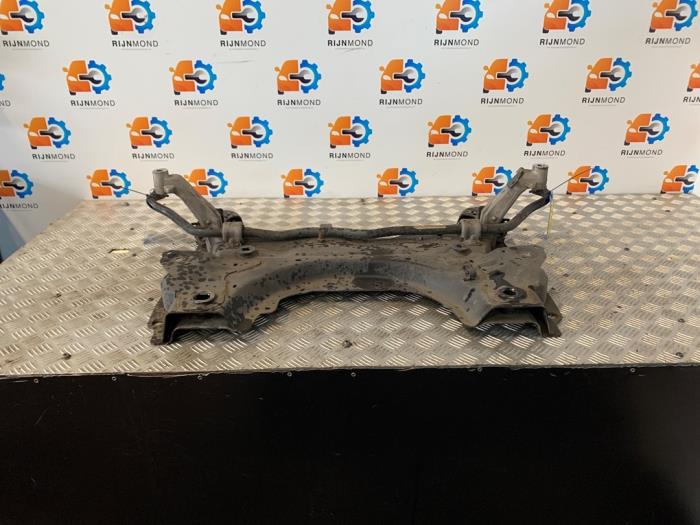 Begagnade Underram Peugeot 308 (L3/L8/LB/LH/LP) 1.2 12V VTi PureTech 82 Pris på förfrågan erbjuds av Autodemontage Rijnmond BV