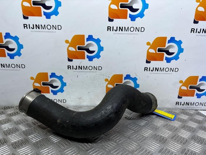 Gebrauchte Intercooler Schlauch BMW 5 serie (F10) 520d 16V Preis auf Anfrage angeboten von Autodemontage Rijnmond BV