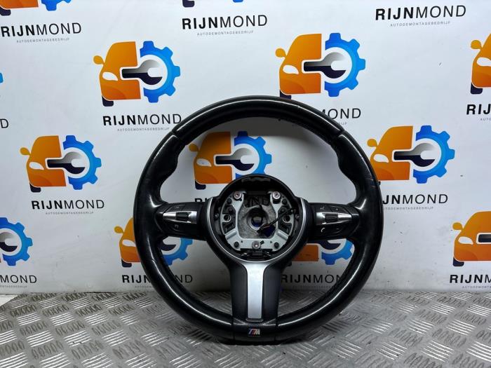 Steering wheel trim
