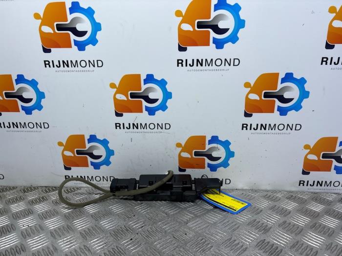 Gebrauchte GPS Antenne Kia Sorento IV (MQ4) 1.6 T-GDi Hybrid 16V 2WD Preis auf Anfrage angeboten von Autodemontage Rijnmond BV