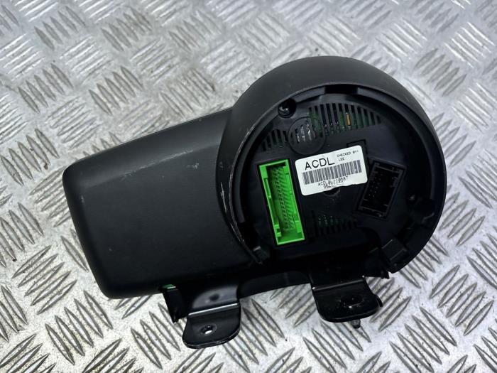 Ignition lock + computer from a Chevrolet Spark (M300) 1.0 16V Bifuel 2011